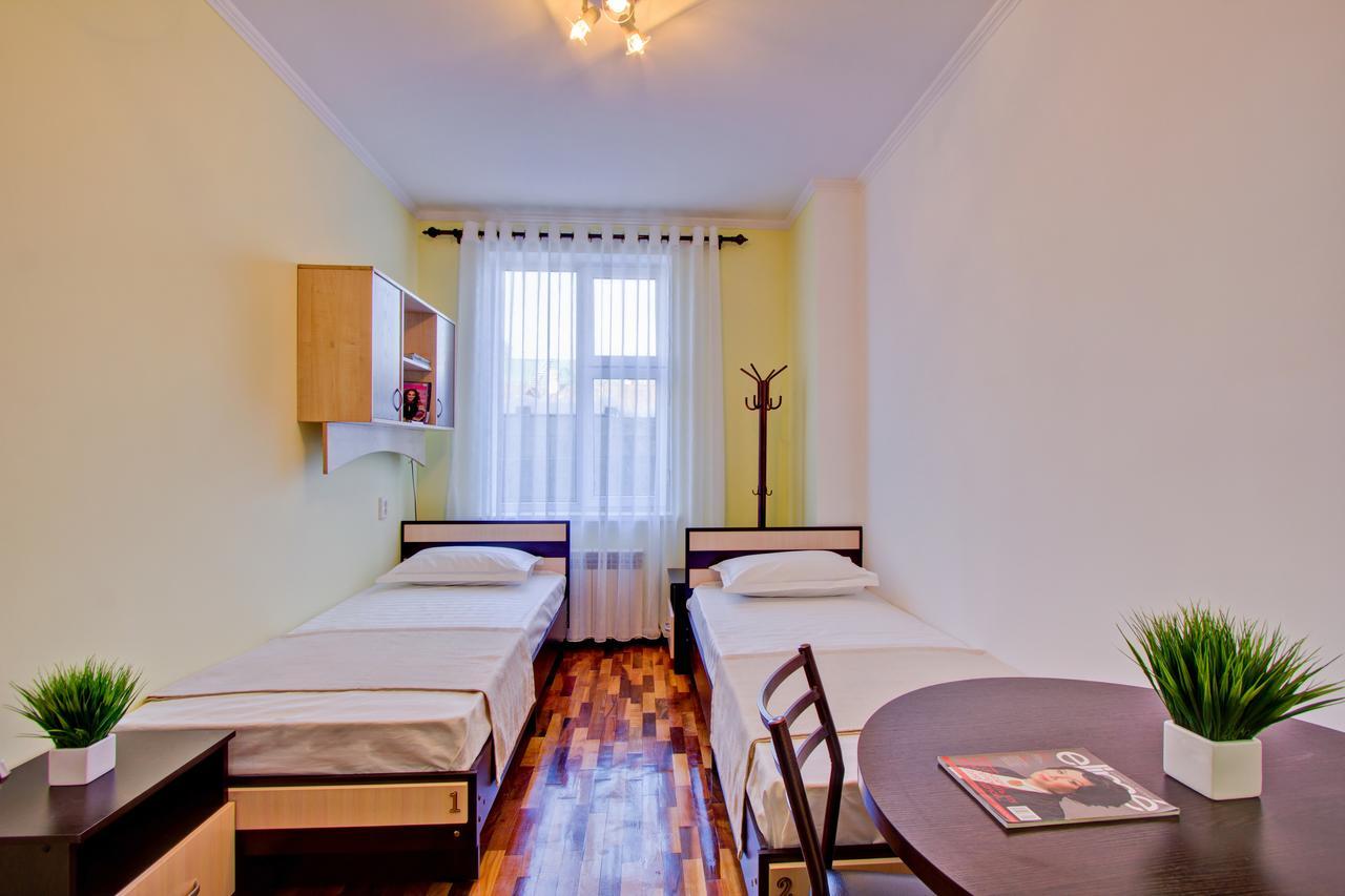 Centre Hostel 比什凯克 外观 照片