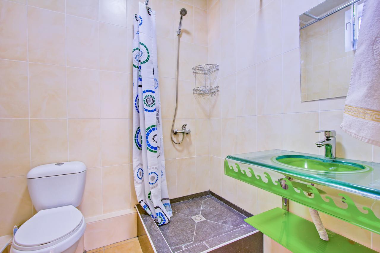 Centre Hostel 比什凯克 外观 照片