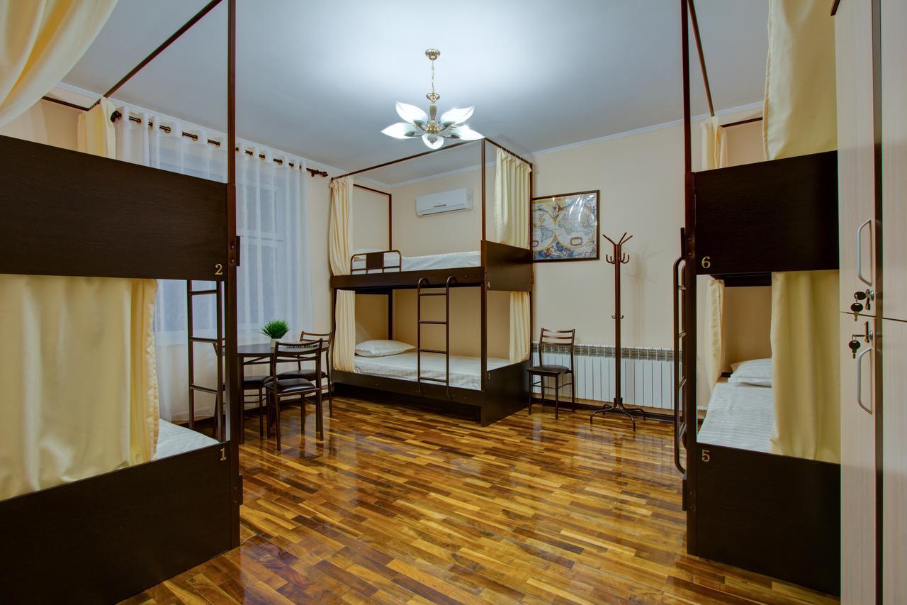 Centre Hostel 比什凯克 外观 照片